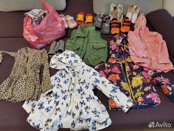 Куртки, кросовки 4,5 лет