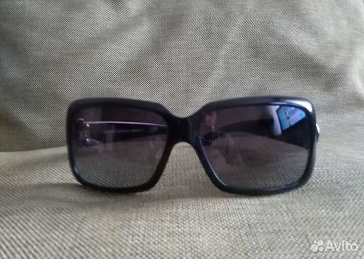 Солнцезащитные очки Valentin Yudashkin, Guess