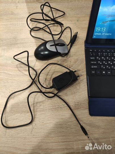 Планшет Dexp Ursus GX210 с клавиатурой