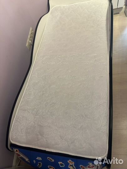 Детская кровать-машина