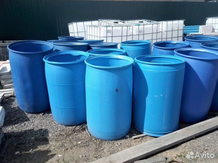 Бочка пластиковая для воды бу 227 литров