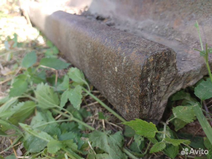 Кусок рельса