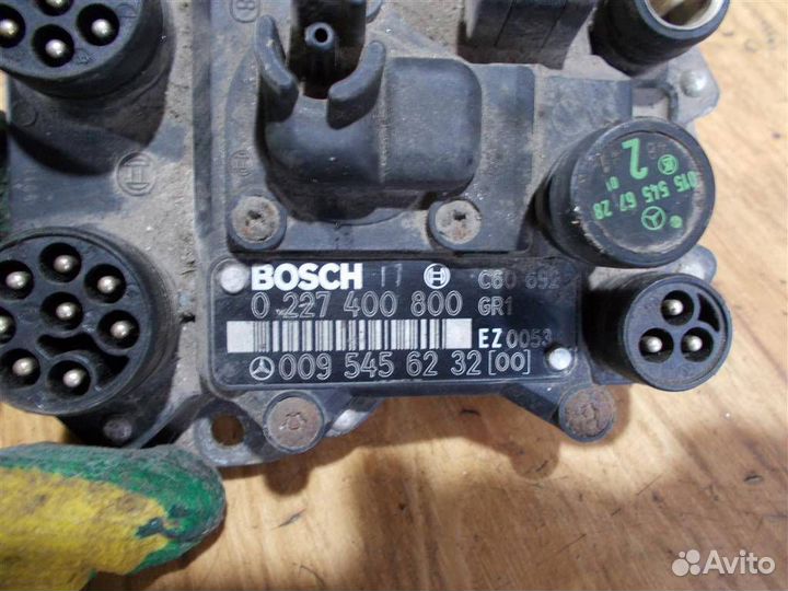 Коммутатор (модуль зажигания) Mercedes-Benz S-кла