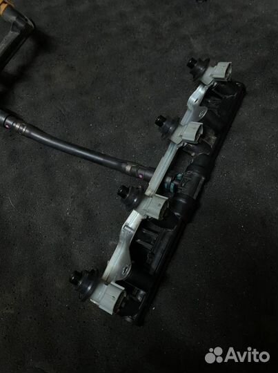 Топливная рампа форсунки в сборе Honda CBR 600 RR