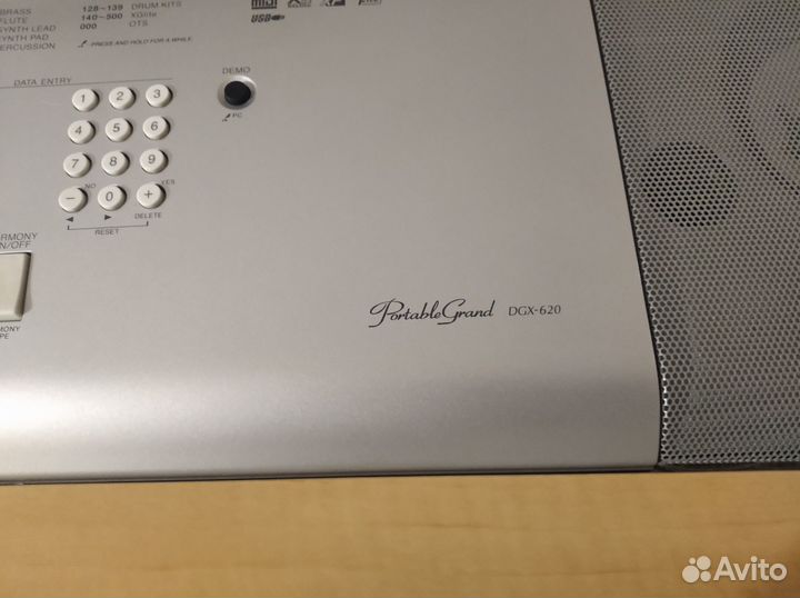 Цифровое пианино Синтезатор Yamaha DGX-620