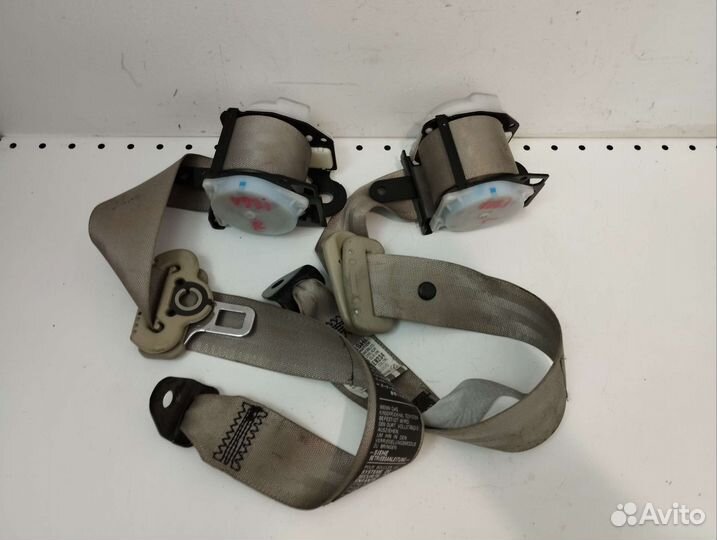 Ремни безопасности 3 ряда Паджеро 4