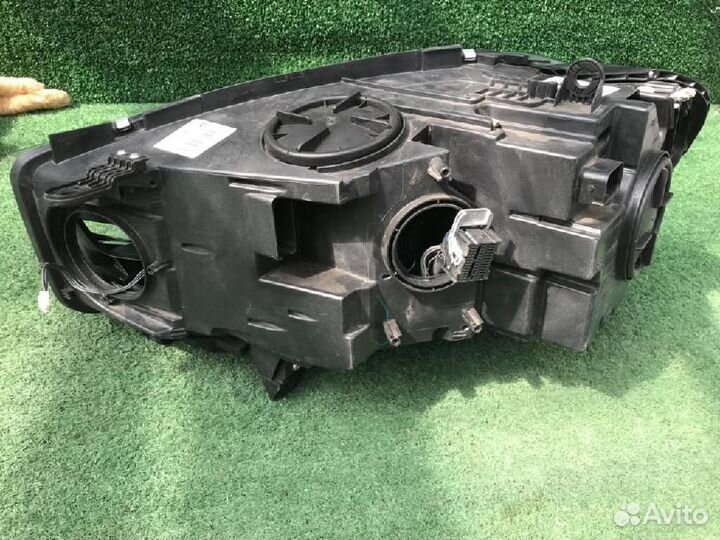 Фара правая BMW X6