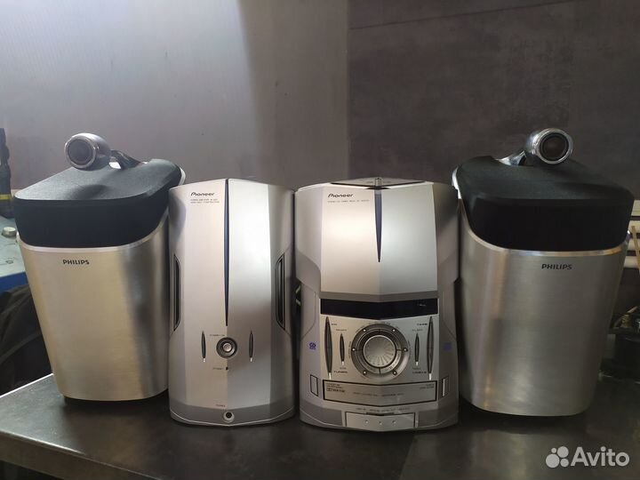 Музыкальный центр Philips