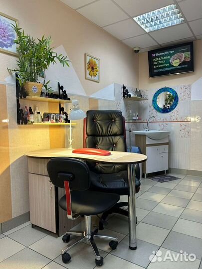 Сдаётся место мастера маникюра,педикюра