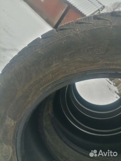 Viatti Brina Nordico V-522 205/55 R16 92H