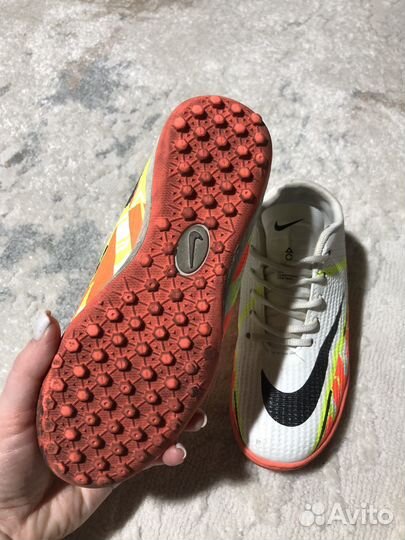 Бутсы сороконожки 33 размер