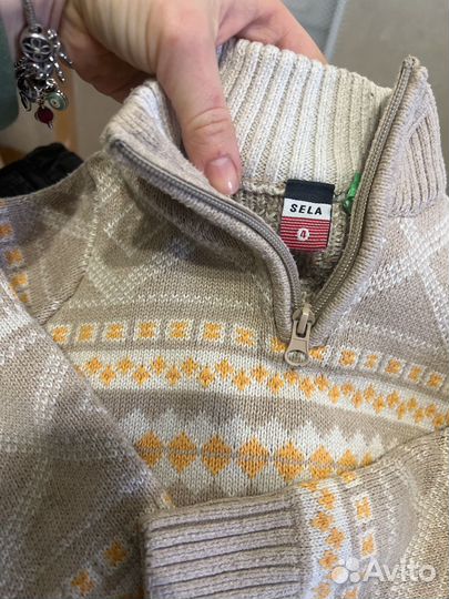 Свитер sela