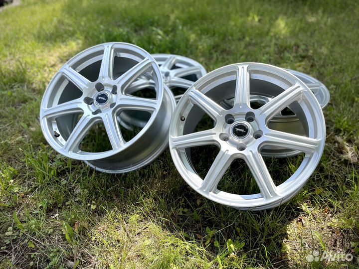 Японские диски 5х114.3 R18 et42 7.5j