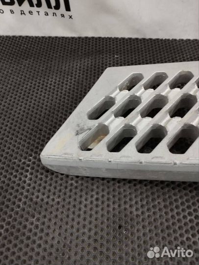 Ступень правая Volvo FH4 82859306