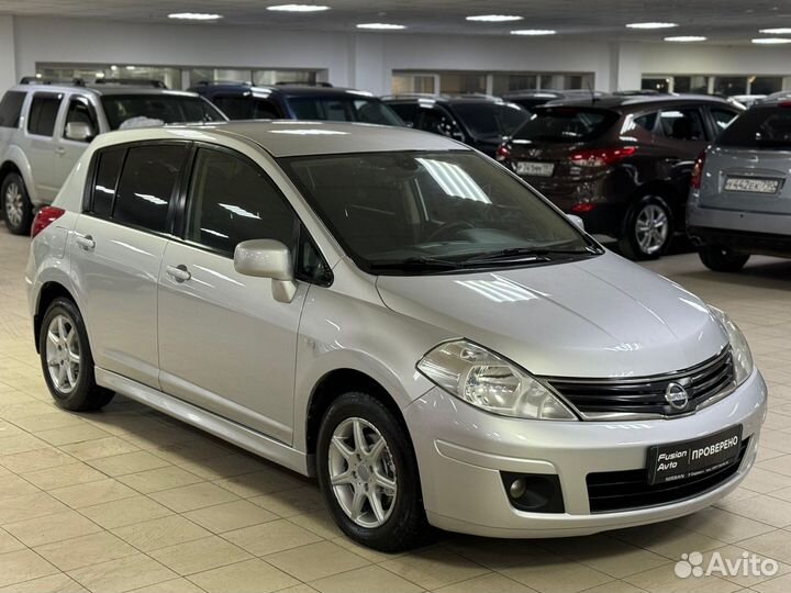 Nissan Tiida 1.6 AT, 2011, 171 000 км