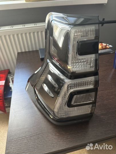 Задний фонарь Land Cruiser prado 150 правый левый