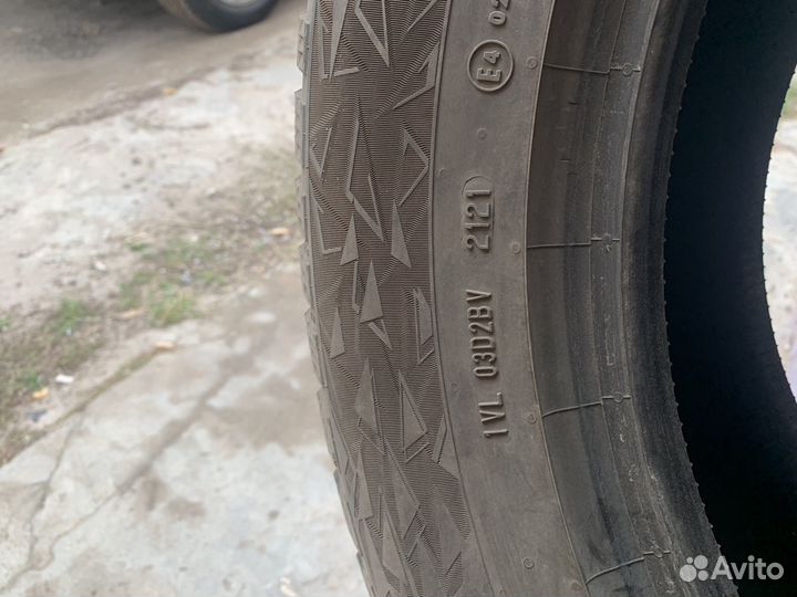 Continental IceContact 3 235/60 R18