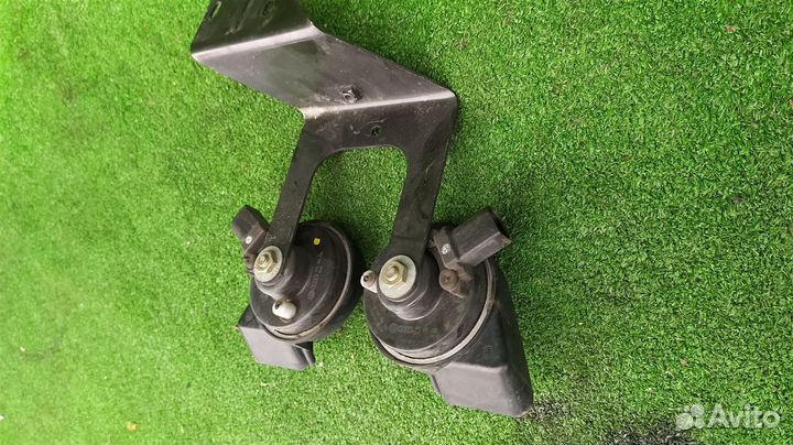 Сигнал звуковой пара Audi A6 Avant sline BDW 2005