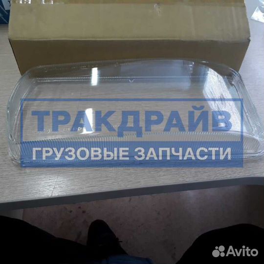 Стекло фары Ивеко Стралис с 2003 г
