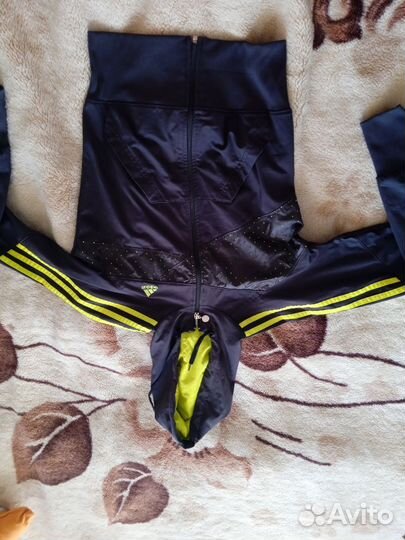 Спортивный костюм adidas для девочек