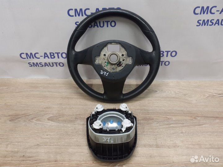 Руль Volkswagen Touareg NF 3.0 2012