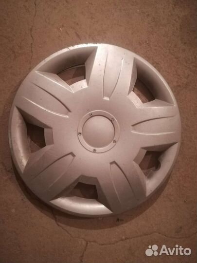 Колпак колеса r15