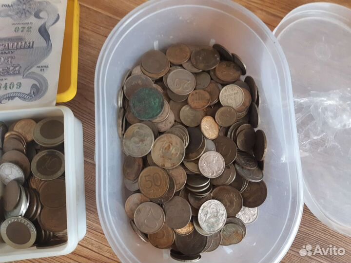 Монеты разные