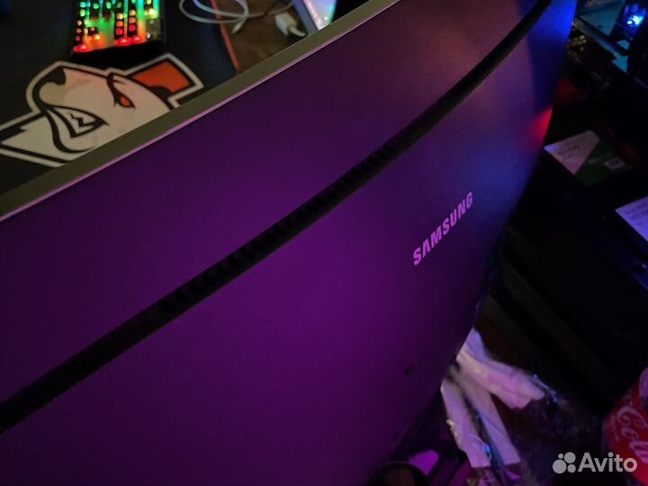 Монитор samsung 27 изогнутый 144hz 2k
