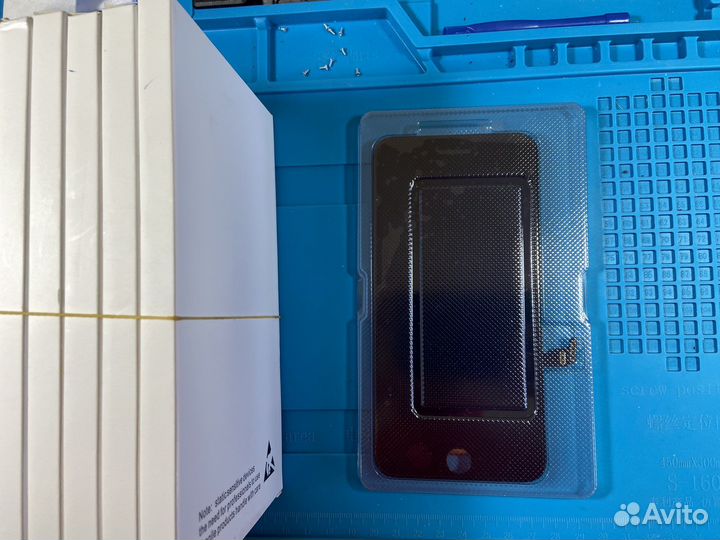 Дисплей на iPhone 8 Plus