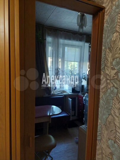 2-к. квартира, 42 м², 1/4 эт.