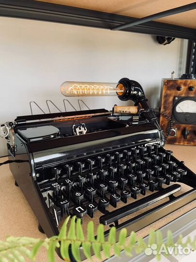 Пишущая машинка 