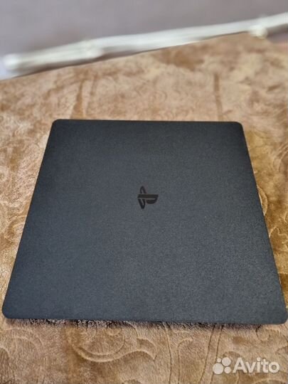 Sony playstation 4 slim