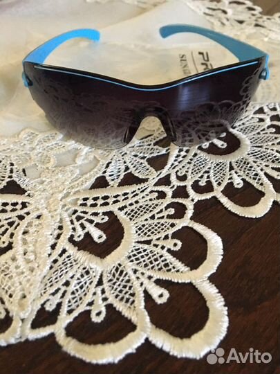 Солнцезащитные новые очки детские