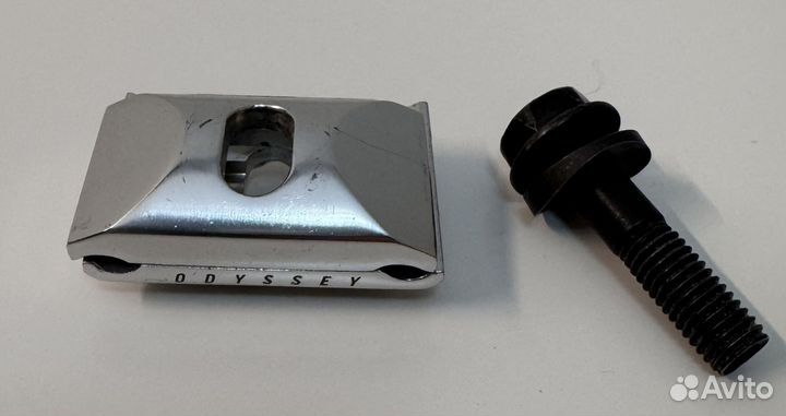 Odyssey Rail-to-pivital Adapter