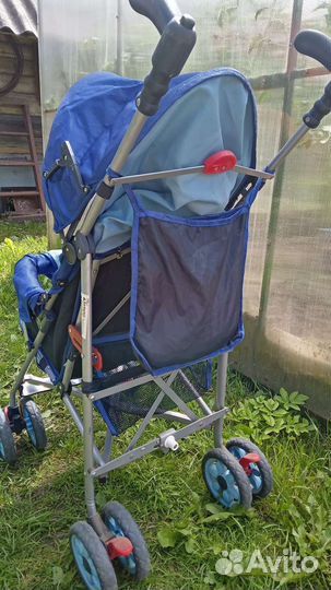 Прогулочная коляска трость