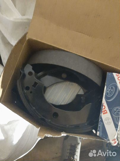 Продам задние колодки