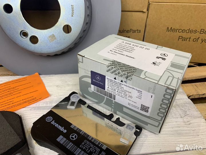 Колодки тормозные передние Mercedes M276 M651 M278