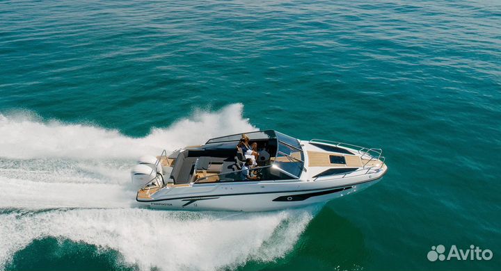 Финский катер Finnmaster T9 c носовой каютой