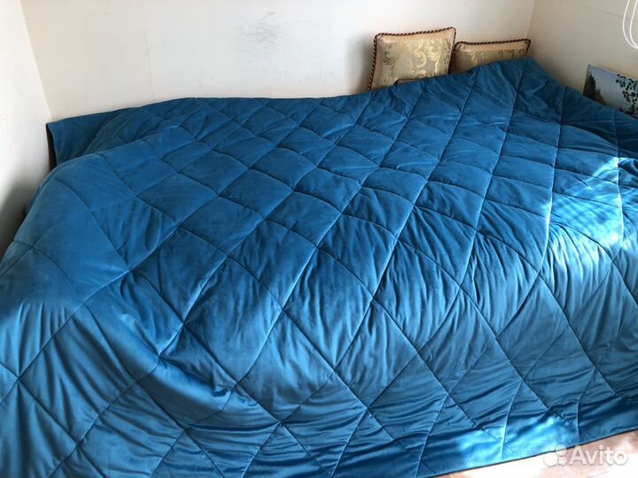 Бархатное покрывало