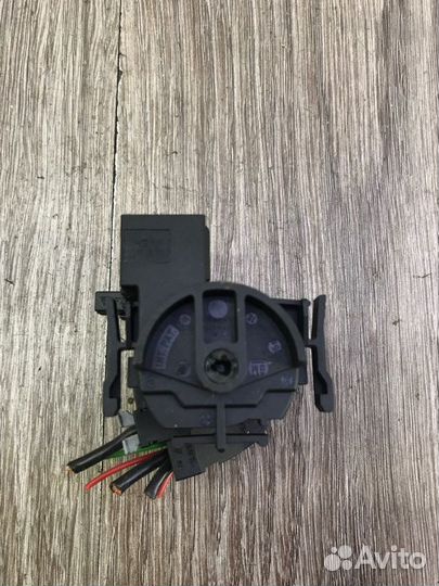 Контактная группа замка зажигания Opel Corsa C