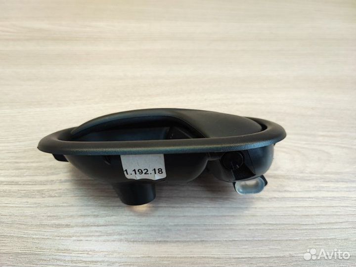 Внутренняя ручка двери передняя левая Renault