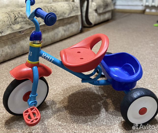 Детский трехколесный велосипед