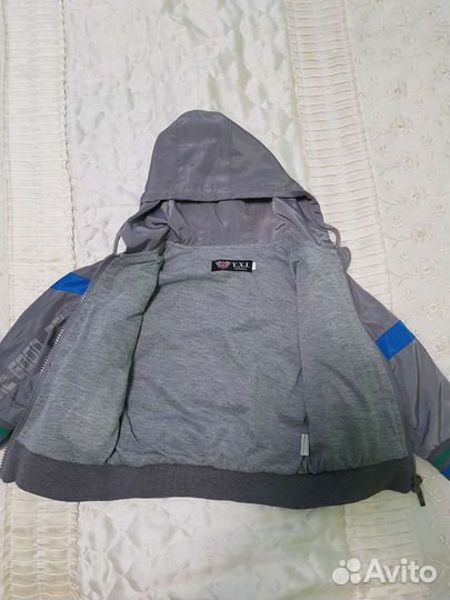 Куртка демисезонная на мальчика 98-104