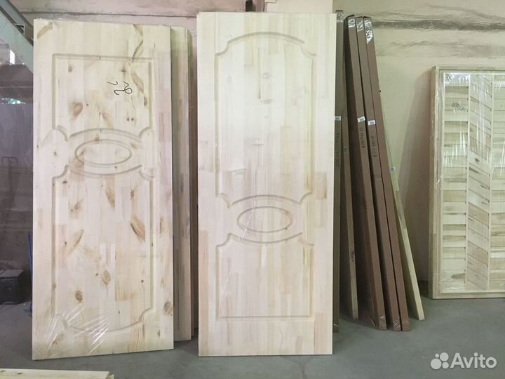 Двери из массива