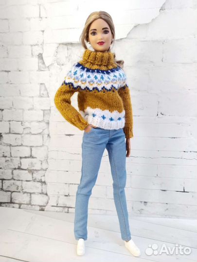 Свитер для кукол Барби
