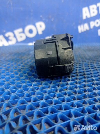 Моторчик заслонок отопителя Bmw E46 седан M52B25