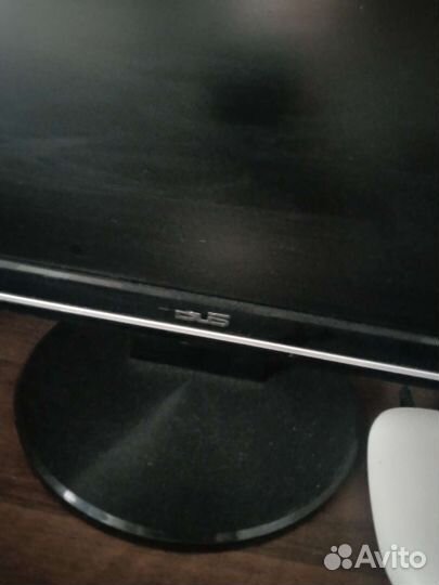 Монитор Asus
