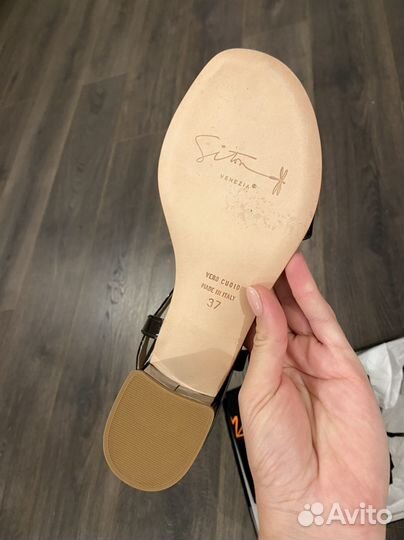 Босоножки натуральная кожа новые 37 размер