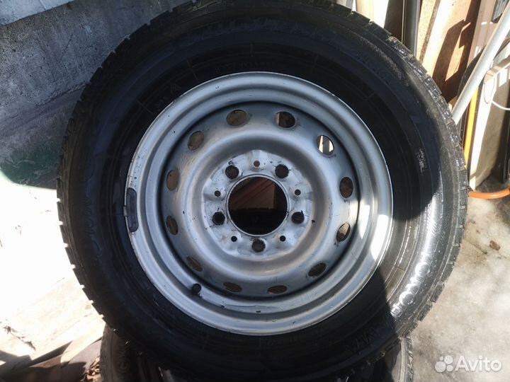 Yokohama Ice Guard Studless IG50 205/70 R15 96Q