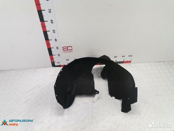 Защита арок задняя правая (подкрылок) Ford Escape